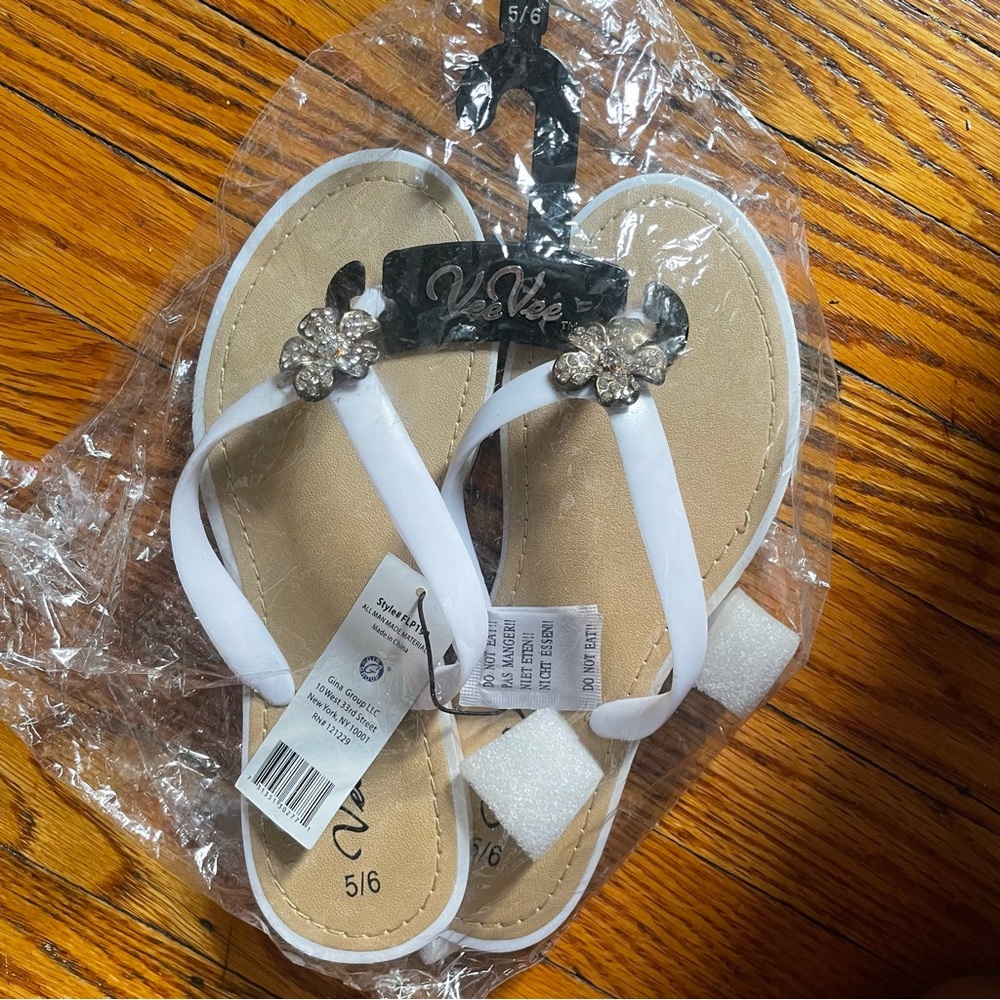 White Rhinestone Flower Women's Flip Flop Sandals